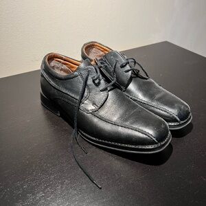 Left & Right Black Leather Classic Dress Shoes – Size 37.5EU